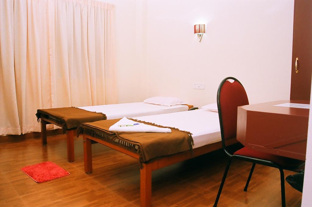 Hotel Srinivas Kochi Phòng bức ảnh