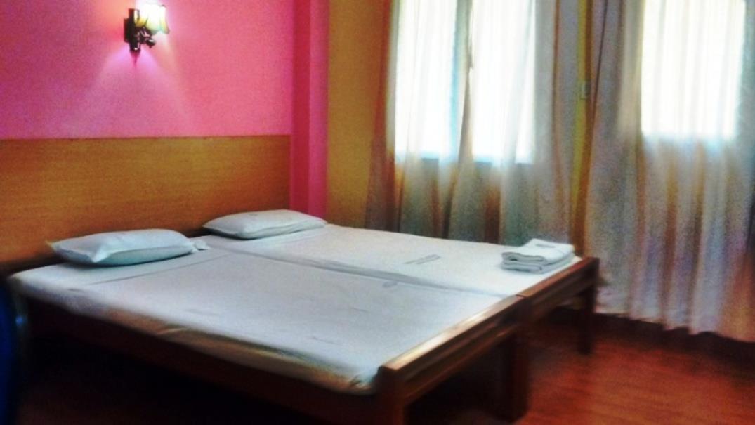 Hotel Srinivas Kochi Ngoại thất bức ảnh