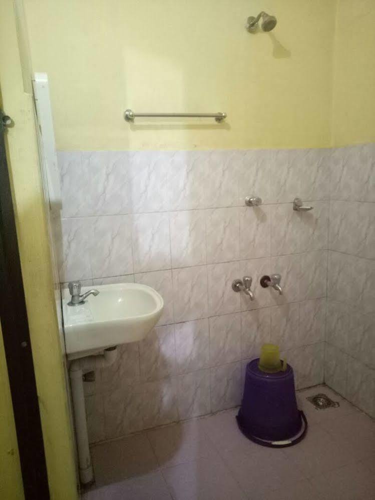 Hotel Srinivas Kochi Ngoại thất bức ảnh