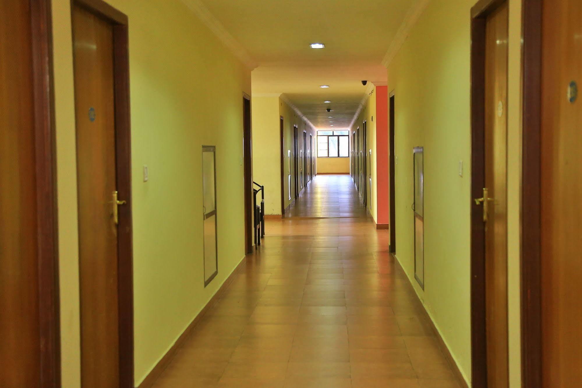 Hotel Srinivas Kochi Ngoại thất bức ảnh