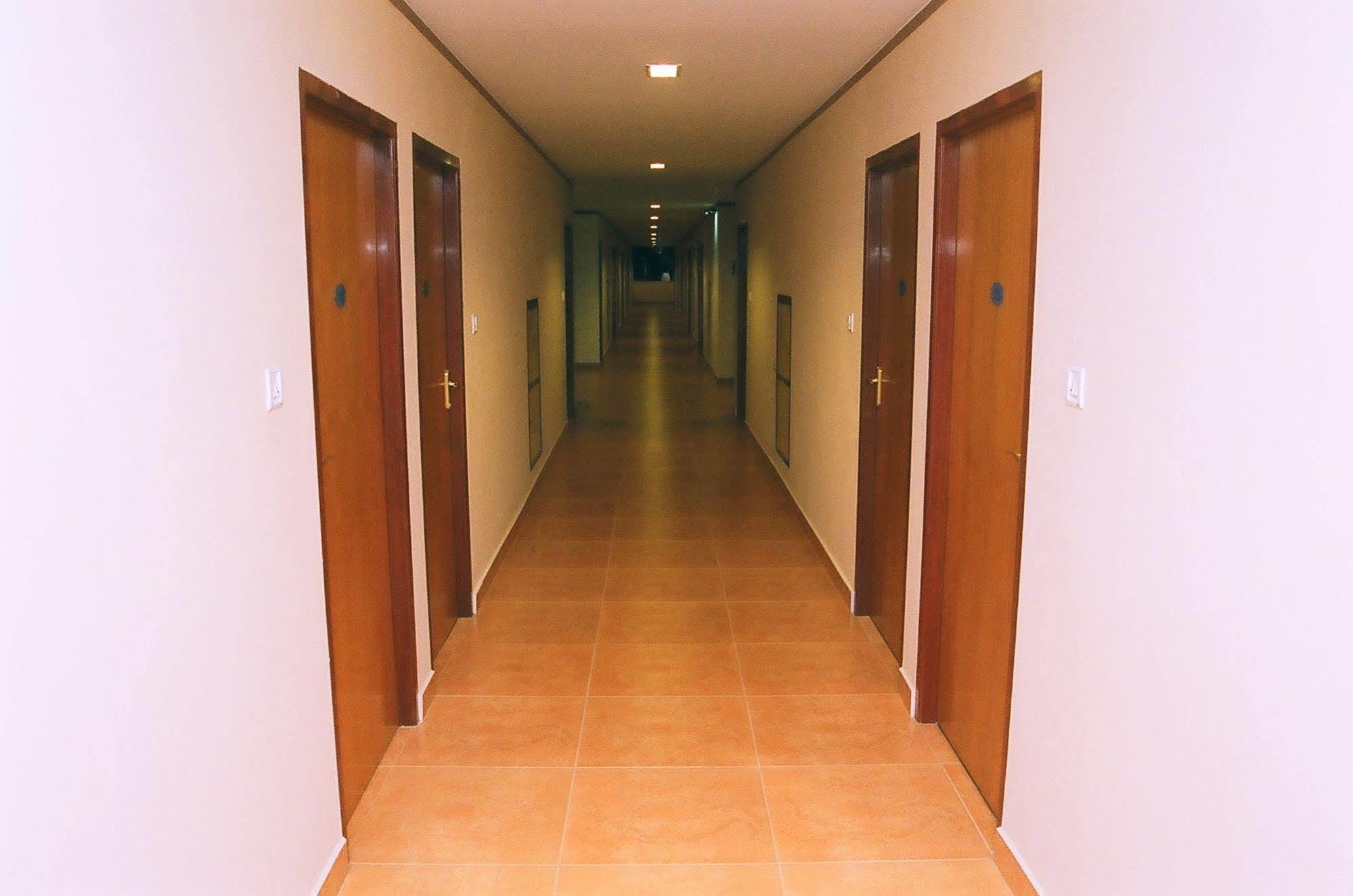 Hotel Srinivas Kochi Ngoại thất bức ảnh
