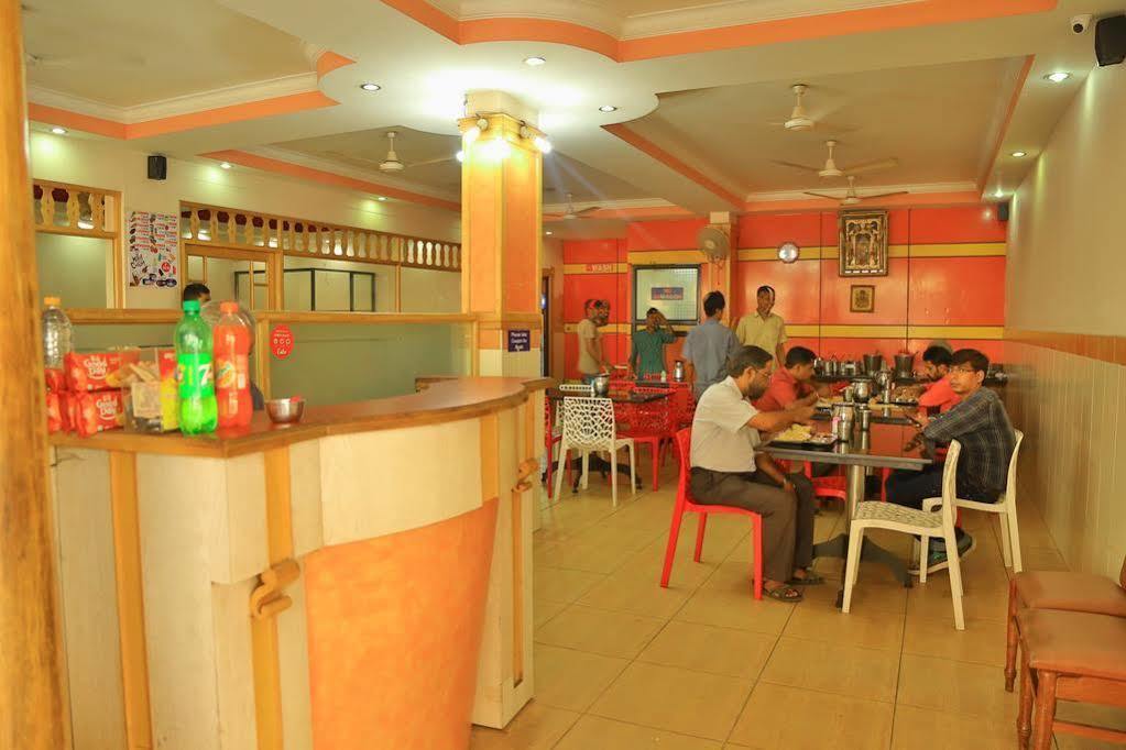 Hotel Srinivas Kochi Ngoại thất bức ảnh